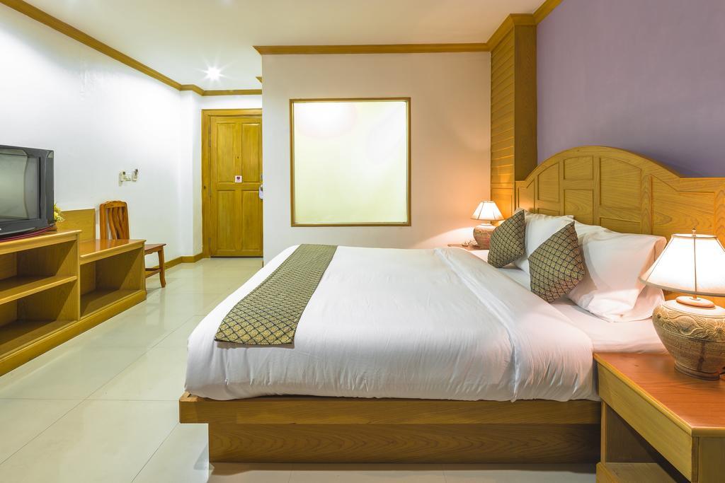 Azure 3* Phuket
