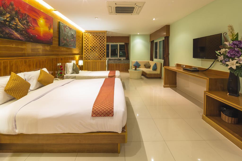 Hotel Azure