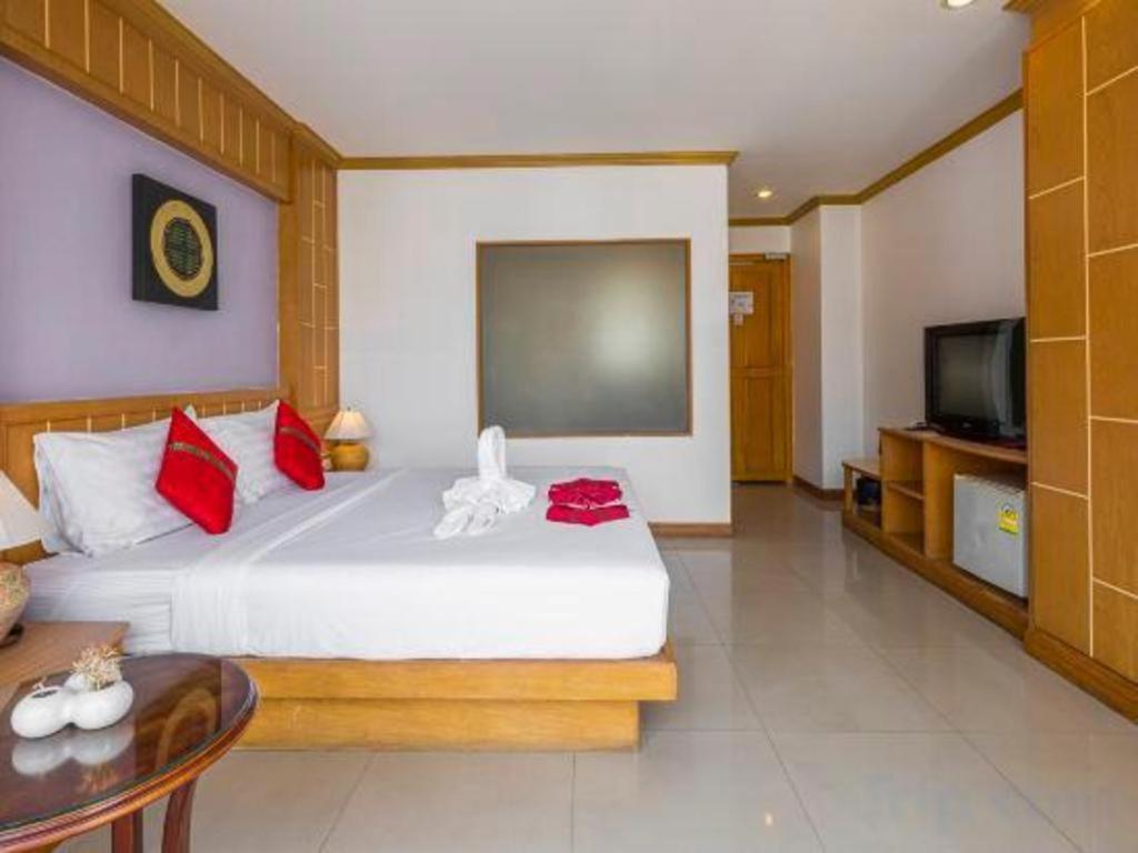 Azure Phuket 3* Patong