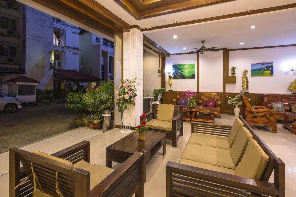 Azure Phuket 3* Patong
