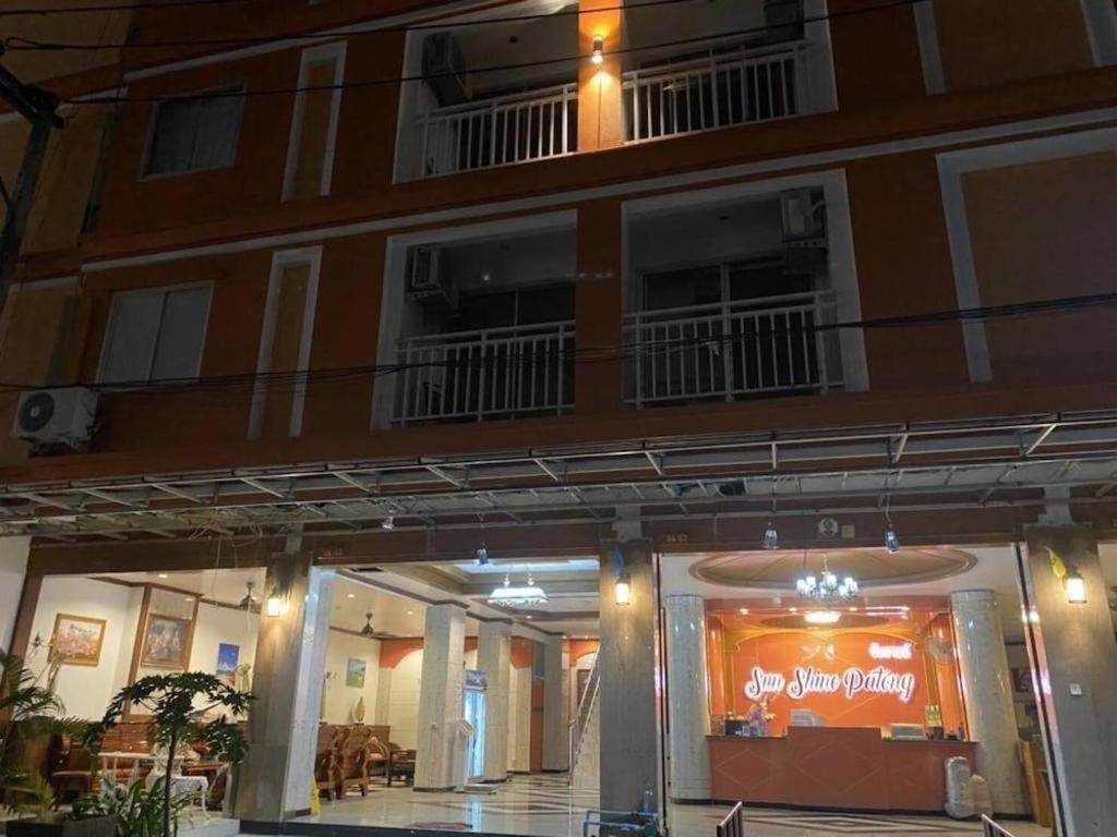 Hotel Azure Phuket 3*