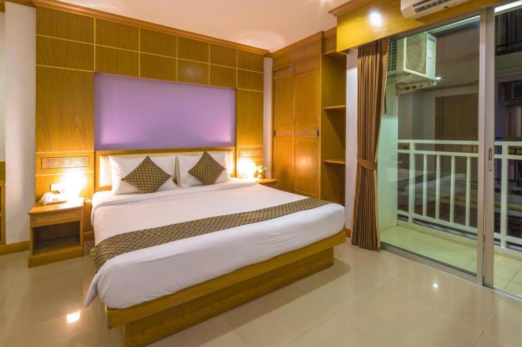 Azure Phuket 3* Patong