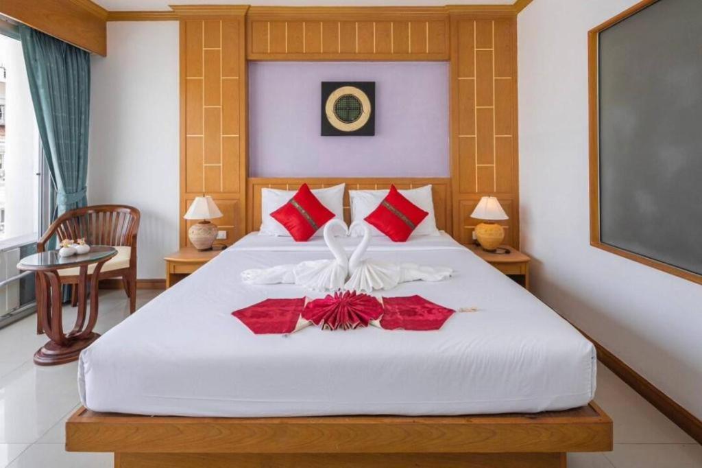 Azure Phuket 3*