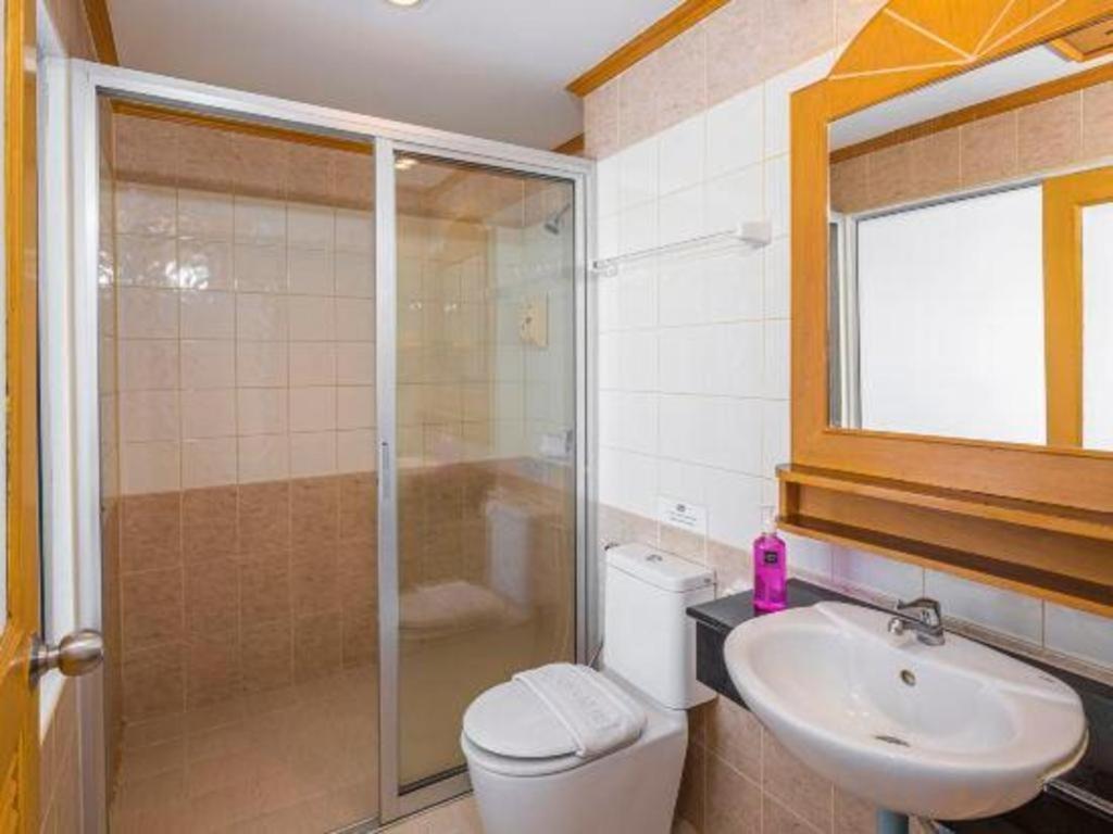 Azure Phuket Hotel